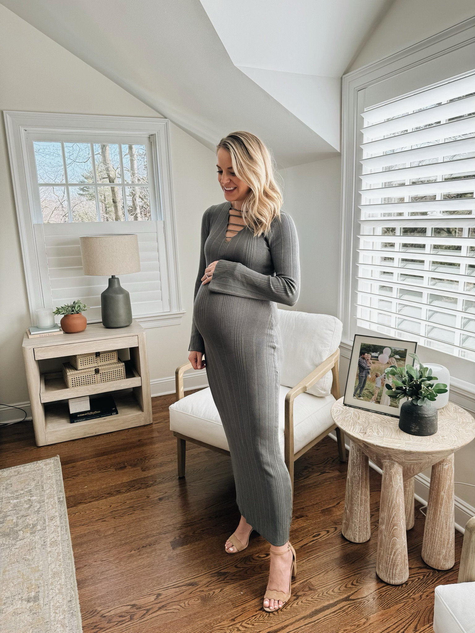 Spring dress is under $60 and bump friendly // wearing size small & im 34 weeks 

pregnancy style, date night dress 

#LTKfindsunder100 #LTKbump #LTKstyletip