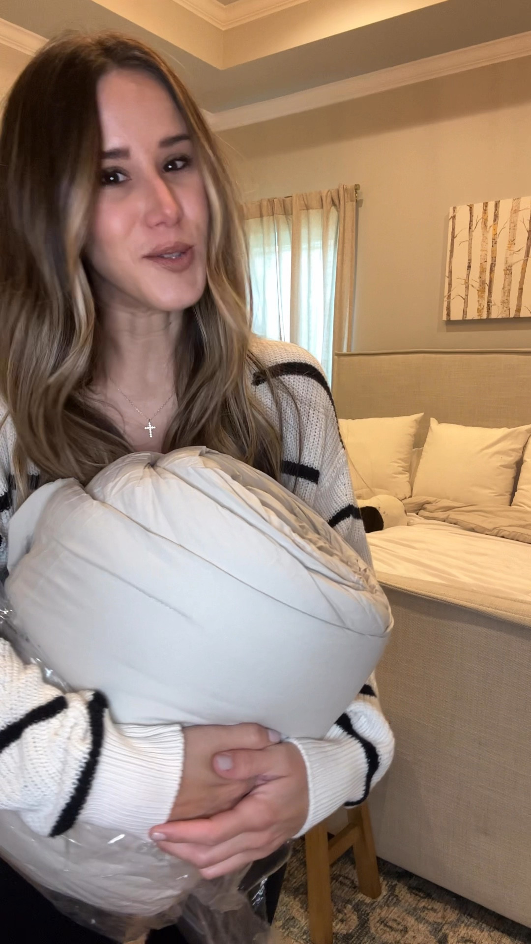 Best and most comfortable comforter is on sale right. Ow for under $35 at Amazon. 

It’s plush, breathable and you won’t catch yourself sweating in this. 

#pinkhaven 

#LTKVideo 

#LTKHome #LTKSaleAlert