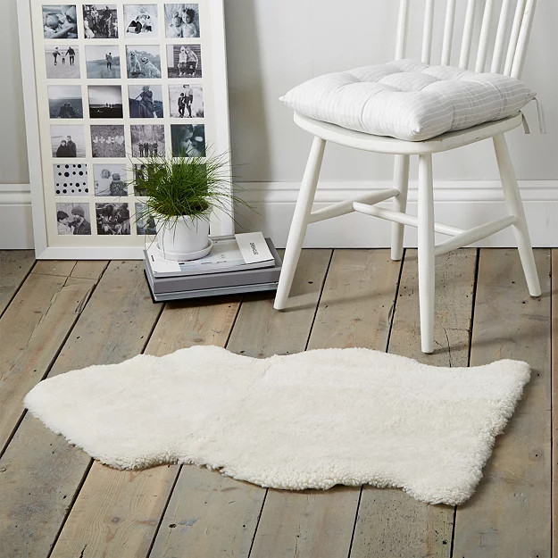 Single Sheepskin Rug | The White Company (UK)