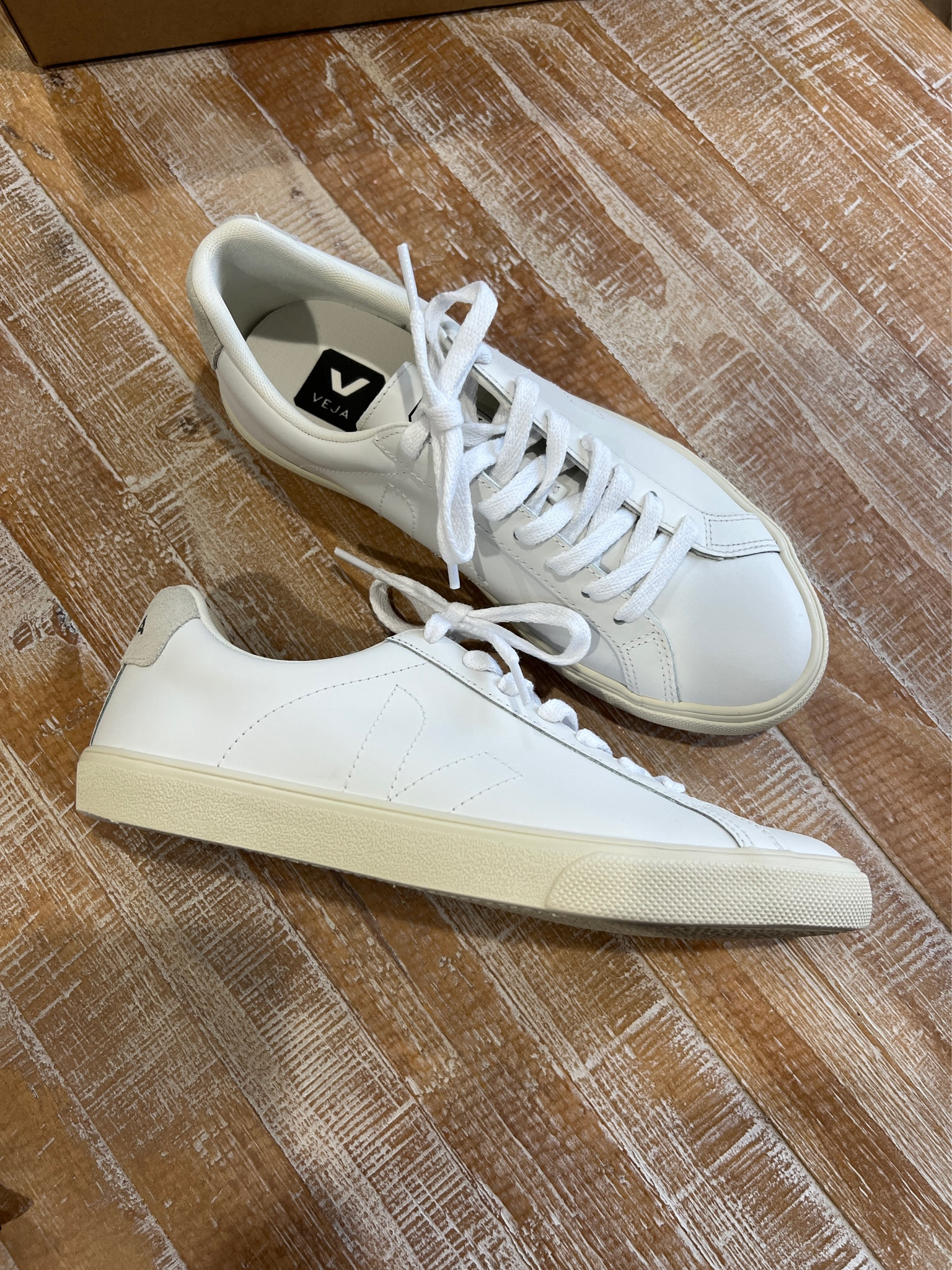Veja white sneakers, size down 1 size!

Leather sneakers 

#LTKshoecrush #LTKSeasonal