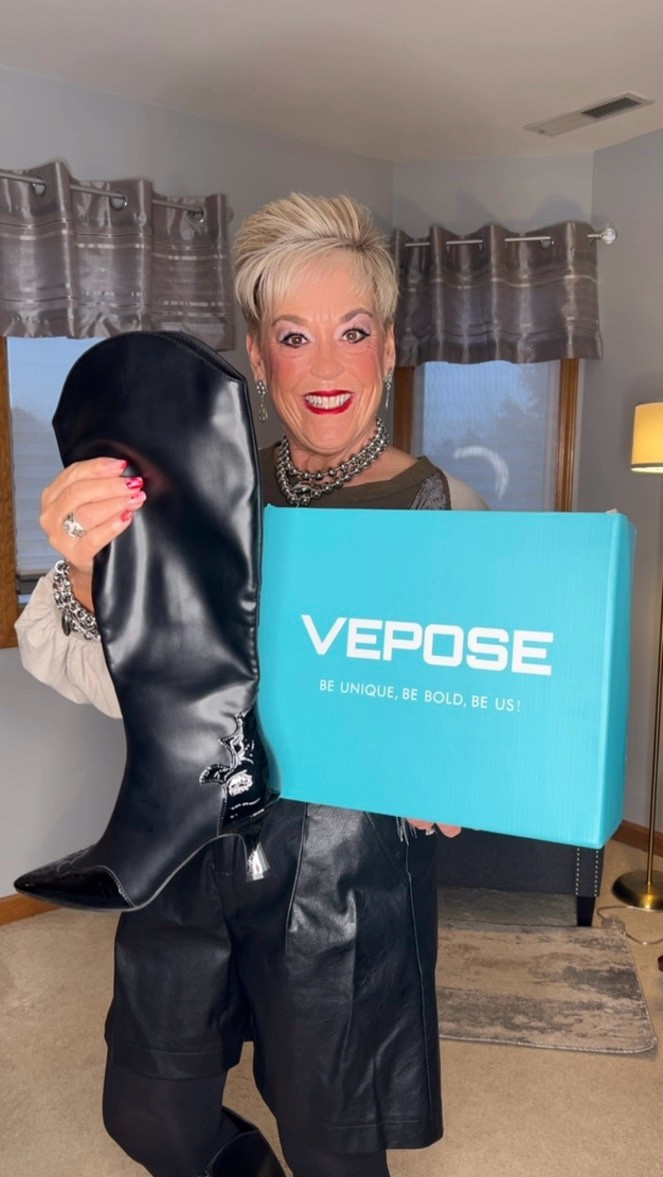 Knee High Boots
Pleated Faux Leather Shorts
Statement Heart Necklace 
Black Tights