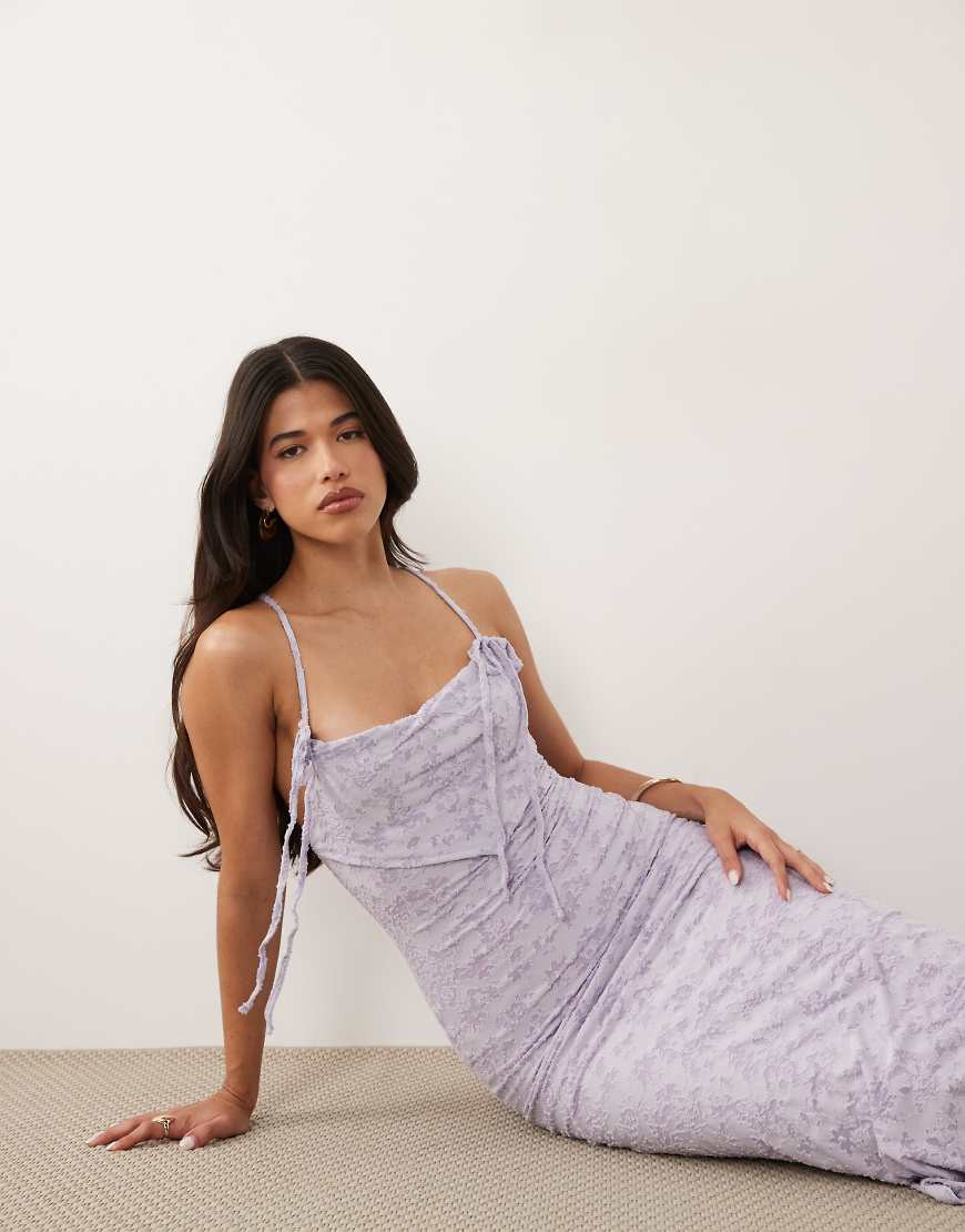 ASOS DESIGN – Ausbrenner-Maxikleid in Flieder mit Trägern mit Bindedetail-Lila | ASOS (Global)