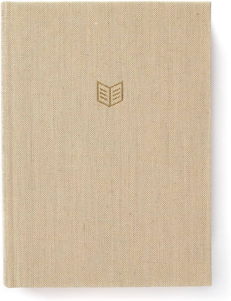 CSB She Reads Truth Bible, Sand Cloth Over Board, Indexed, Black Letter, Full-Color Design, Wide ... | Amazon (US)