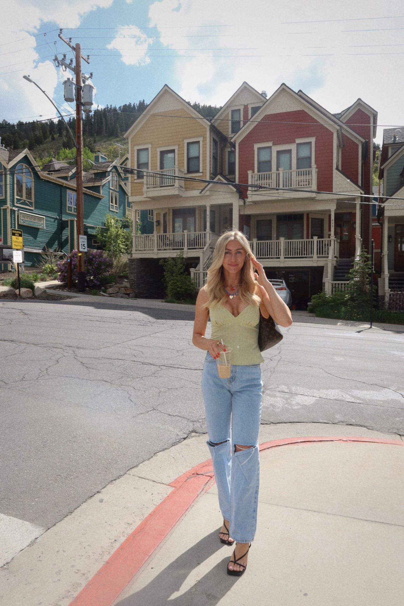 size 4 in top, shoes TTS! 