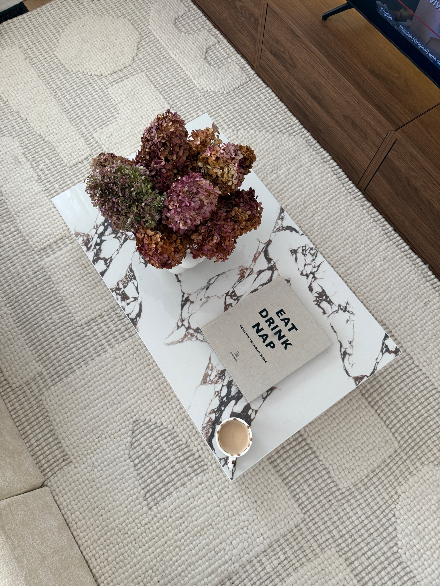 stone coffee table and dried hydrangeas 

#LTKSeasonal #LTKHoliday #LTKHome