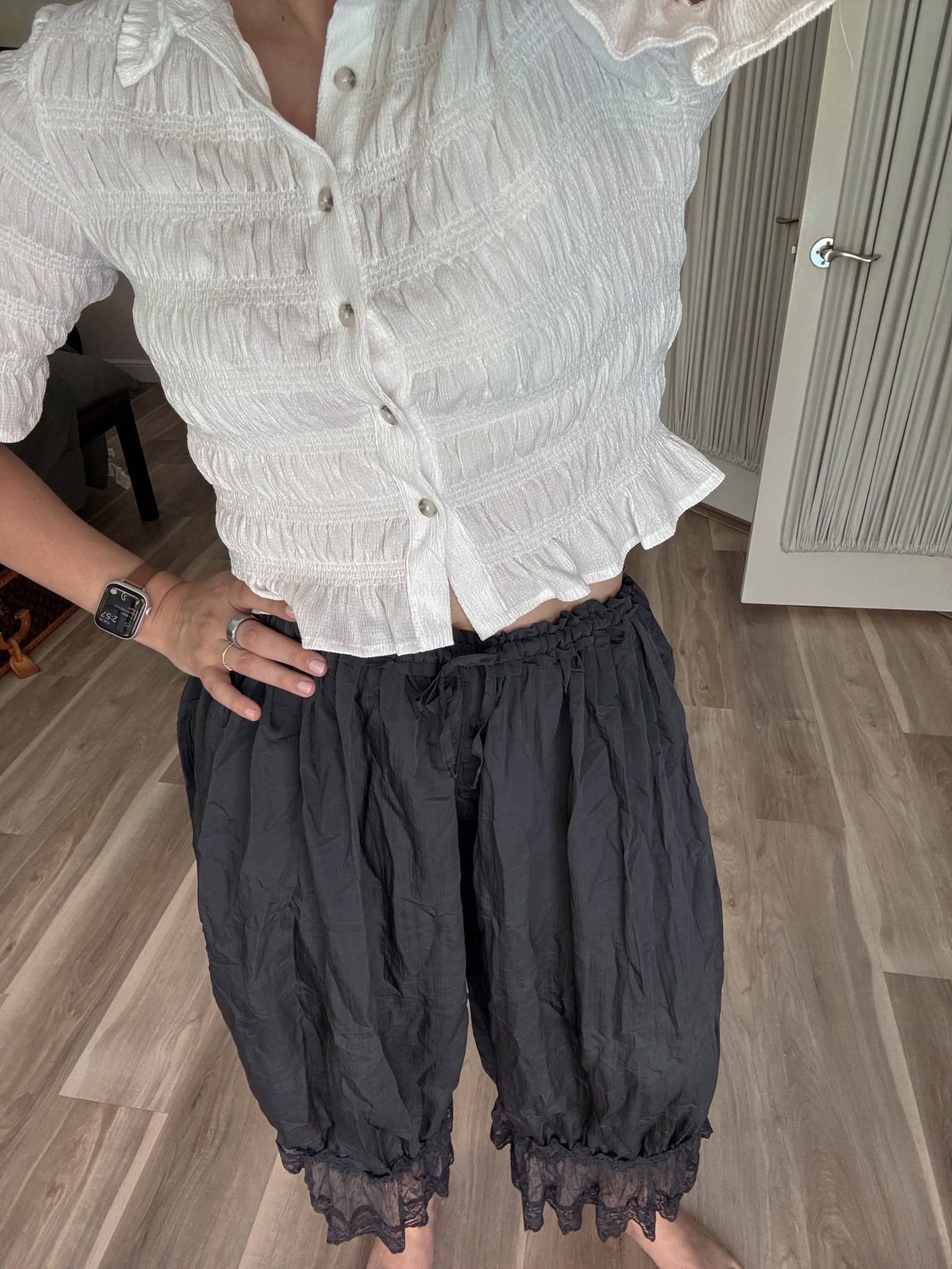 Never taking these pants off 

#LTKootd