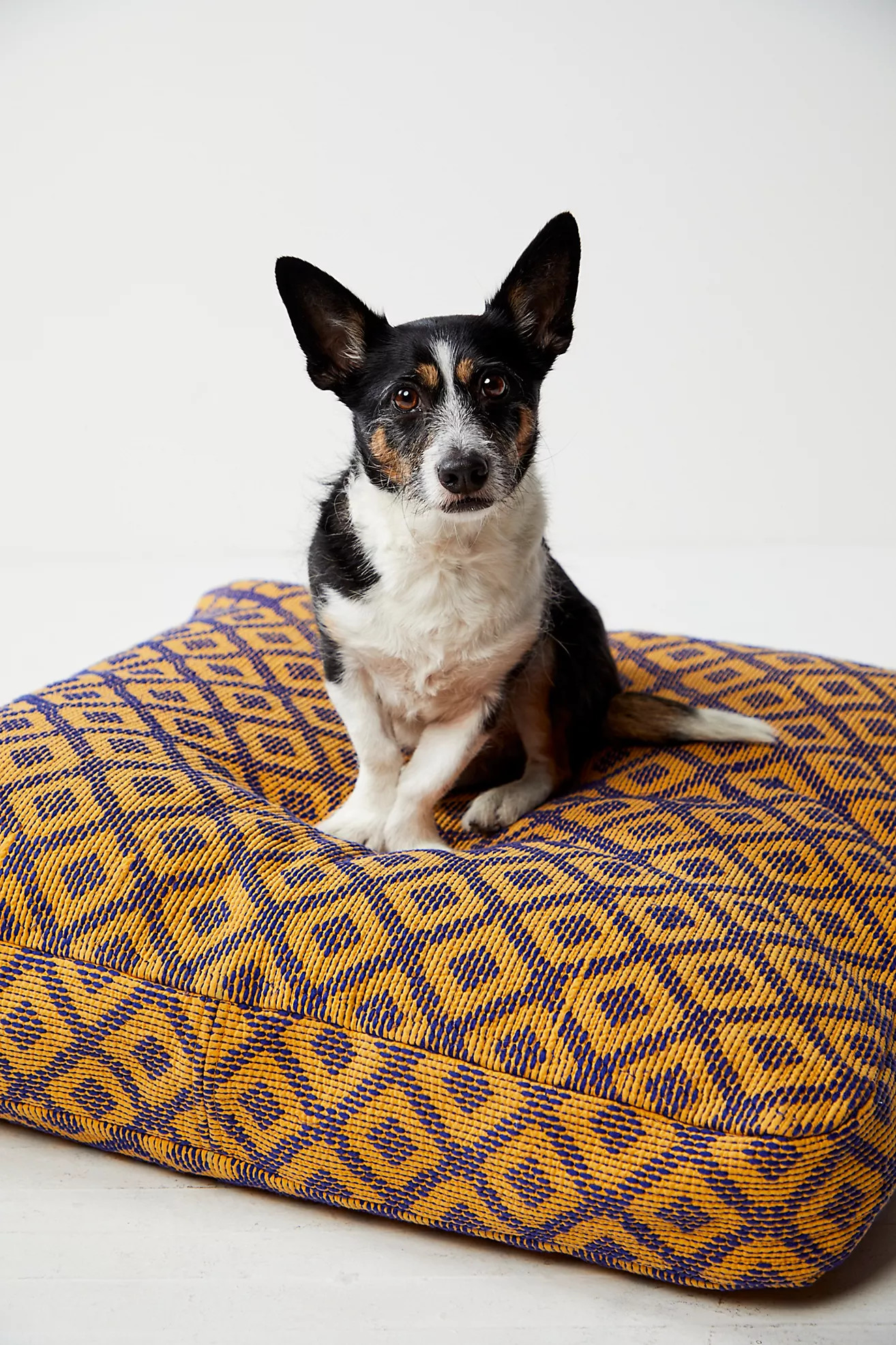 FP One Geo Mango Quilt Dog Bed Cover | Free People (UK)