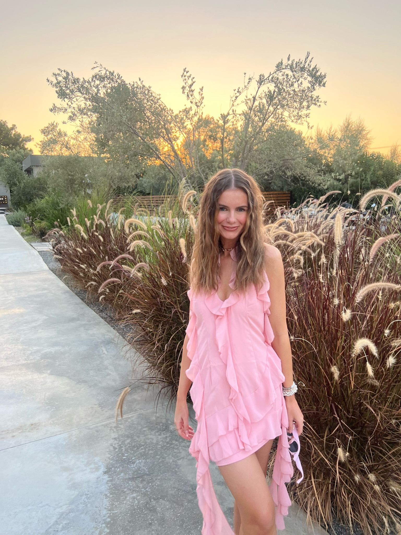 barbie core energy 🩷💕💖
Pink mini dress
Pink dress
Ruffle dress
Petite dress
Holiday dress 
Holiday outfit 



#LTKunder50 #LTKFind #LTKstyletip