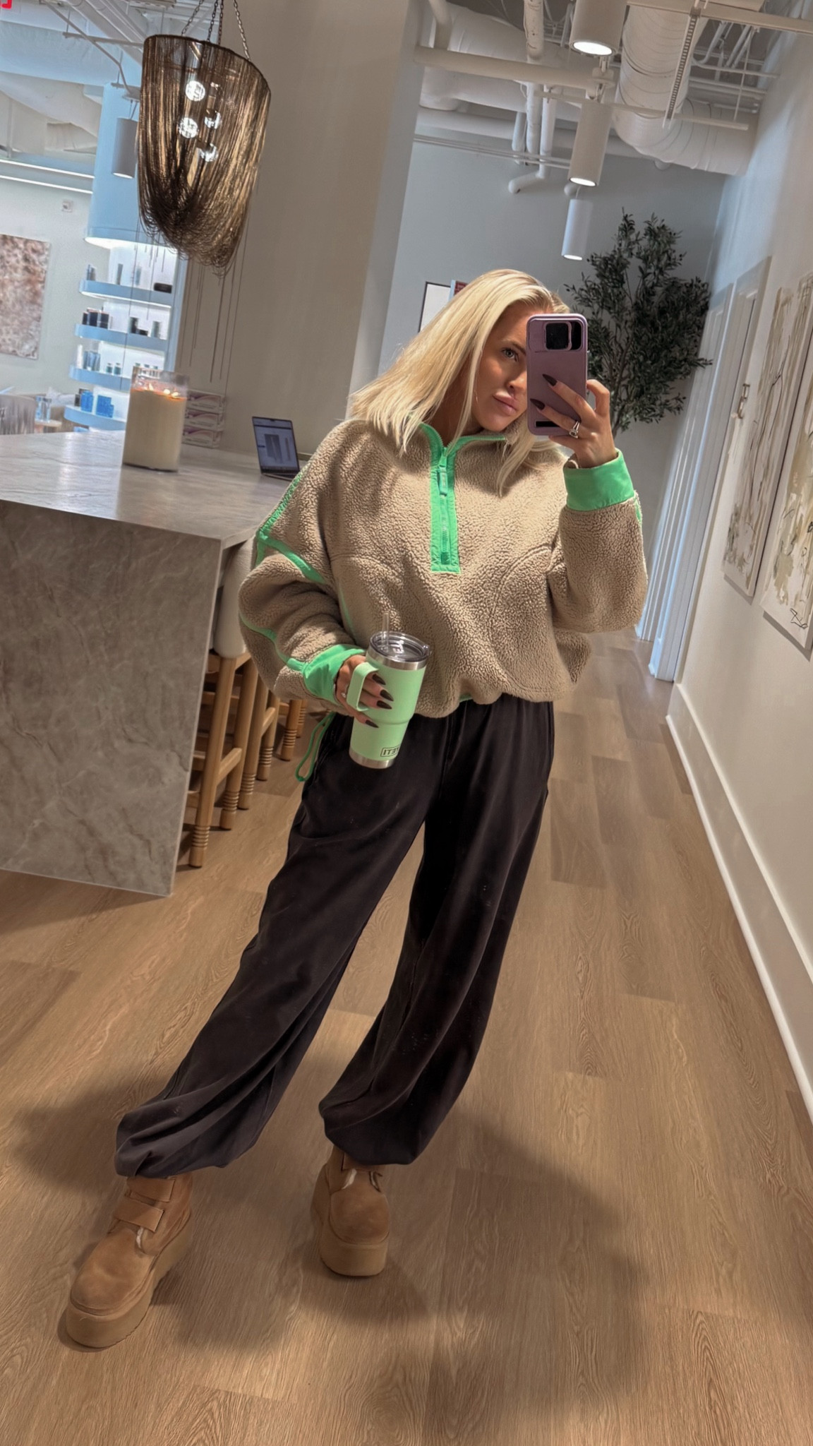Stopped by my office on my off day! Linking my jacket from Free People and the Amazon version as well! 💚

#LTKFindsUnder100 #LTKStyleTip #LTKActive