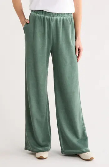 Good American Brushed Fleece Wide Leg Sweatpants in Washed Fatigue Green001 at Nordstrom Rack, Size X-Small | Nordstrom Rack