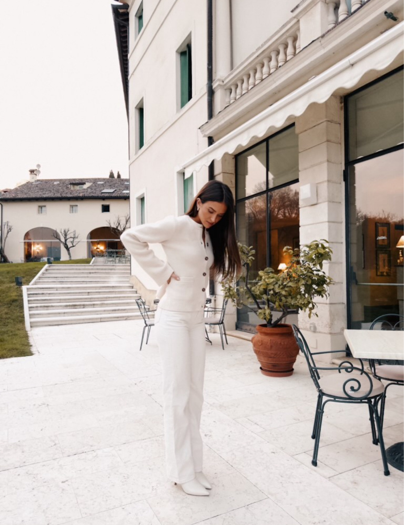I love an all white look