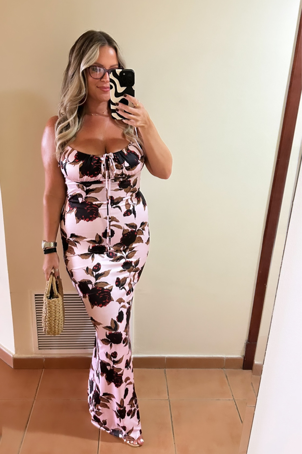 Wearing size large in dress. 

#LTKmidsize #LTKtravel #LTKstyletip