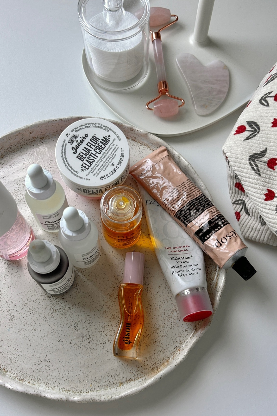 Day 12 🥂✨

Some of my favorite products for my skin and hair 🎀 

#LTKgift 

Skincare routine, self care, morning routine, clean girl, Pinterest aesthetic, sol de janeiro, the ordinary, gisou, olaplex 

#LTKGiftGuide #LTKSeasonal #LTKHoliday