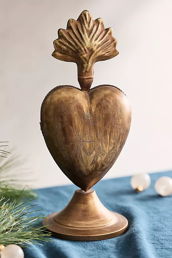Keepsake Heart Locket Stand | Terrain