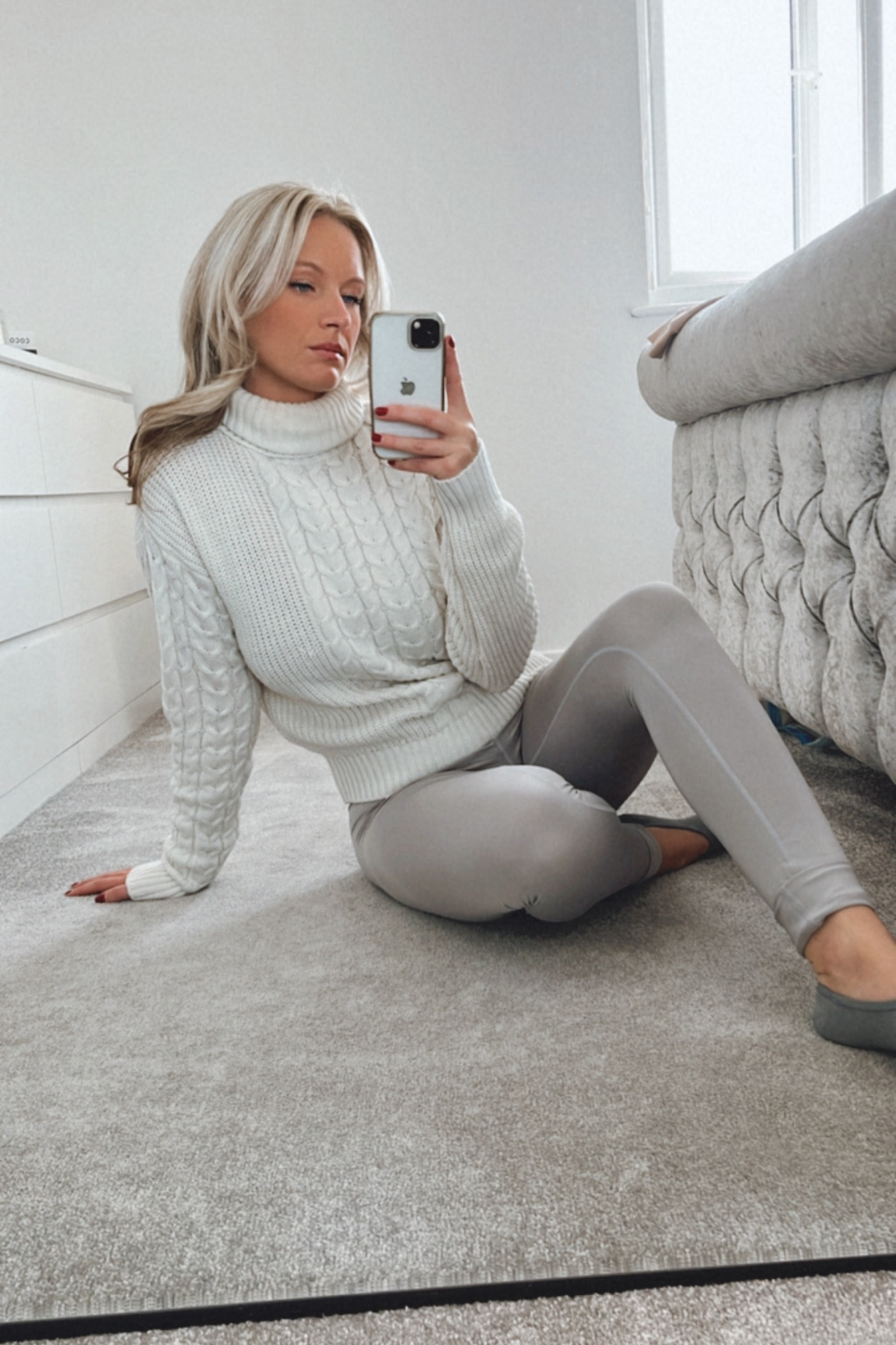 Cosy jumper ❄️ 


#LTKfindsunder50 #LTKSeasonal #LTKeurope