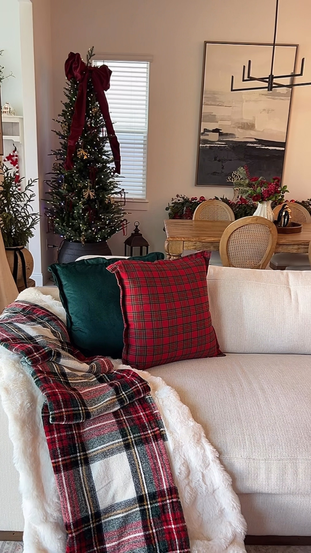 Elegance & Comfort

#LTKGiftGuide #LTKHome #LTKHoliday