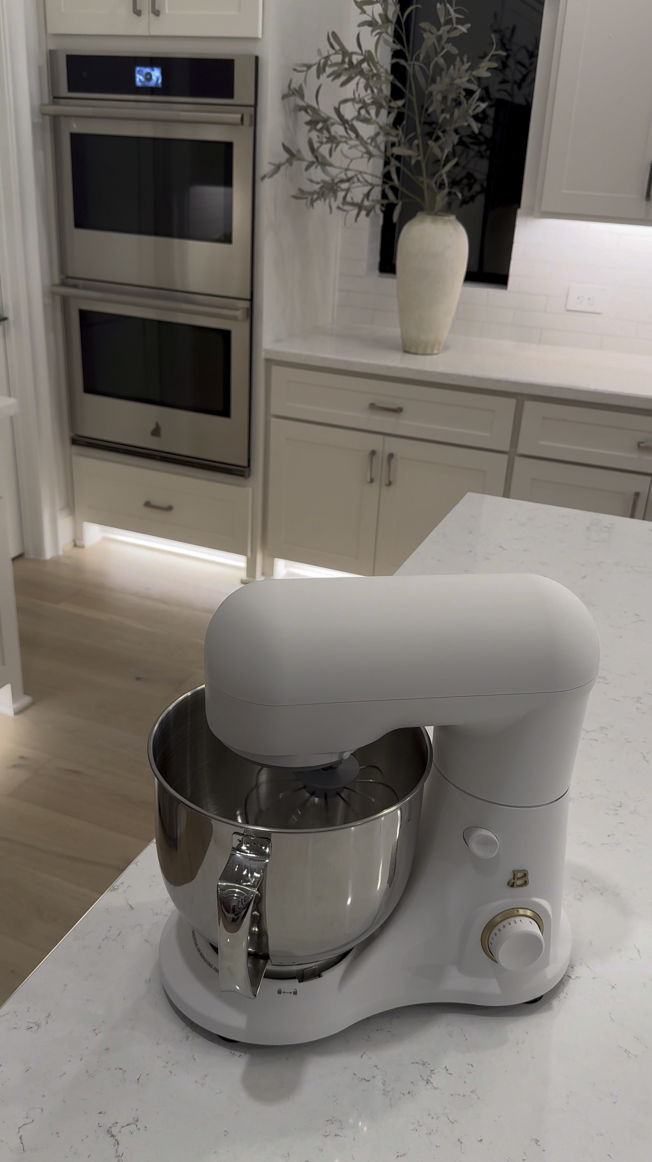 Not only are these @Walmart finds functional, they are incredibly STUNNING 😍..… I LOVE the Beautiful Brand products’ esthetic 🤌🏽…. And all these come in 6 gorgeous colors !… and I want them all! 😩😅

Shop all these five below! 🫶🏽

@Shop.LTK #liketkit #IYWYK #walmarthome 


#LTKVideo 

#LTKHome #LTKSaleAlert