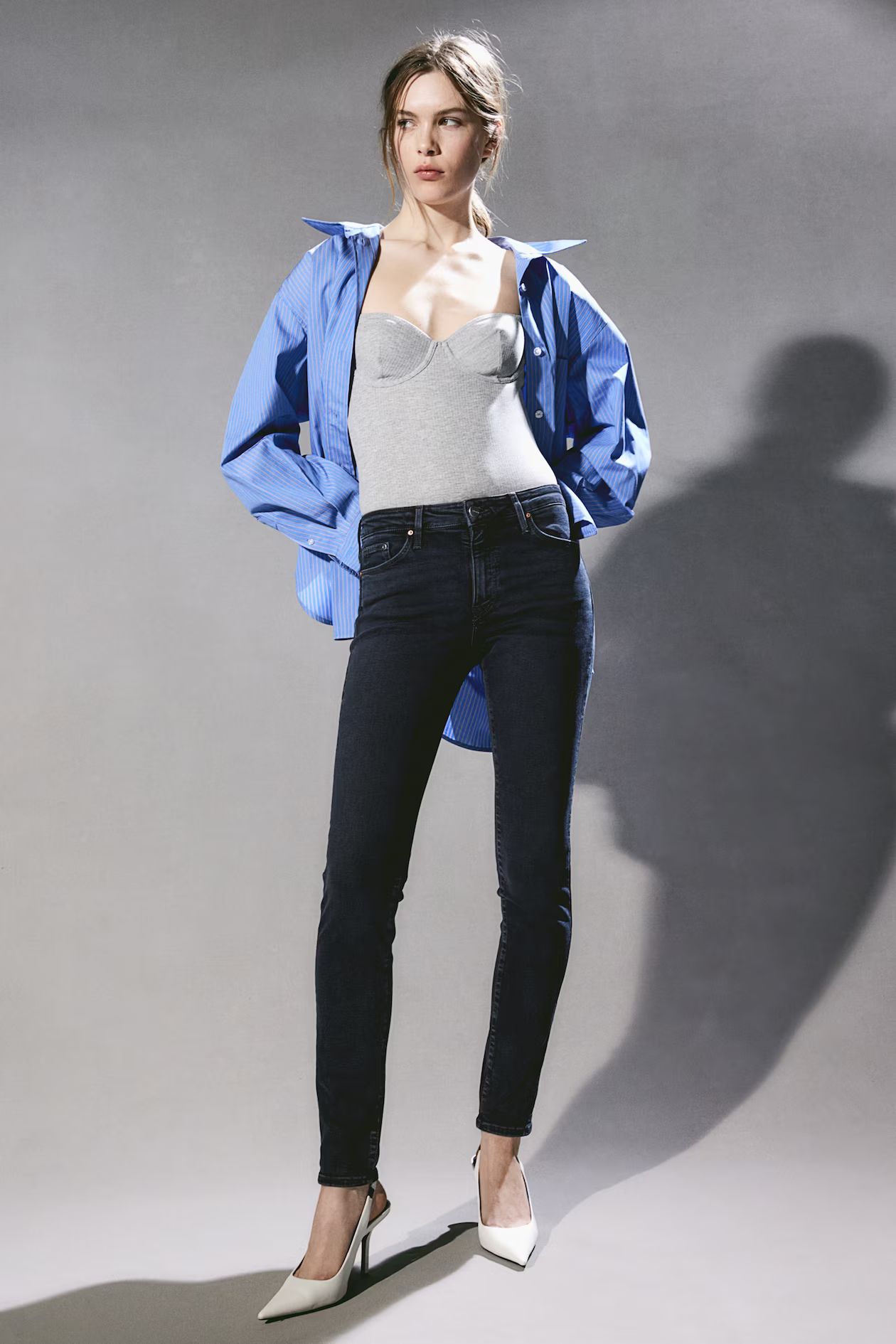 Shaping Skinny Regular Jeans - Dunkles Denimblau - Ladies | H&M AT | H&M (DE, AT, CH, NL, FI)