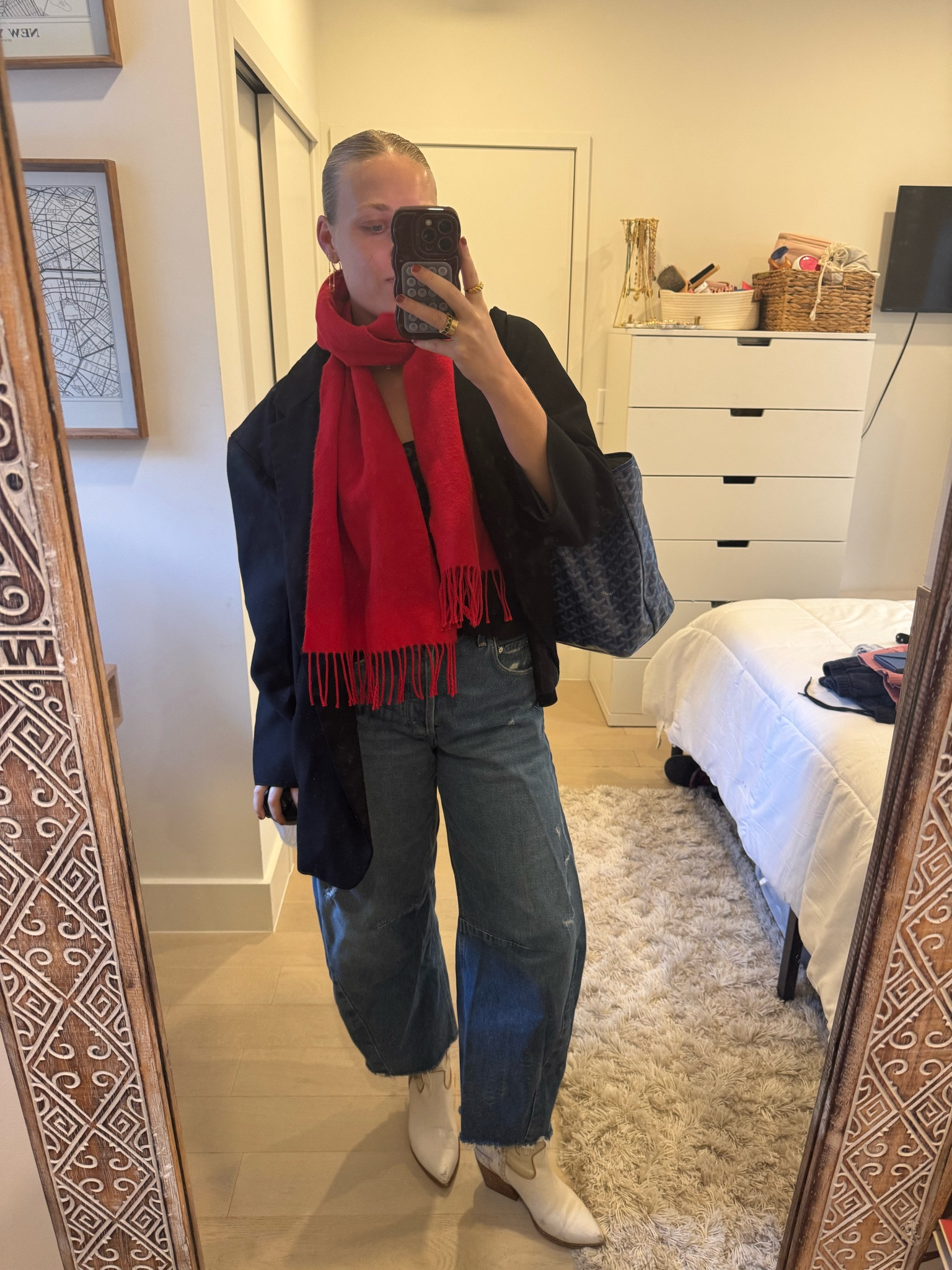 winter work outfit! love an oversized blazer and barrel jeans rn 

#LTKSeasonal #LTKWorkwear #LTKStyleTip