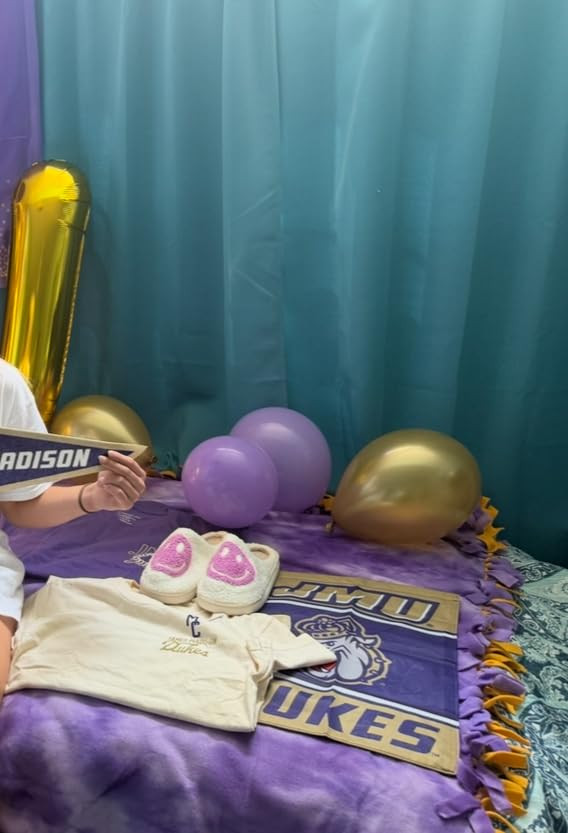 Cute House Slippers for Women Men with Memory Foam Retro Happy Face Cozy Indoor Outdoor Fuzzy Plu... | Amazon (US)