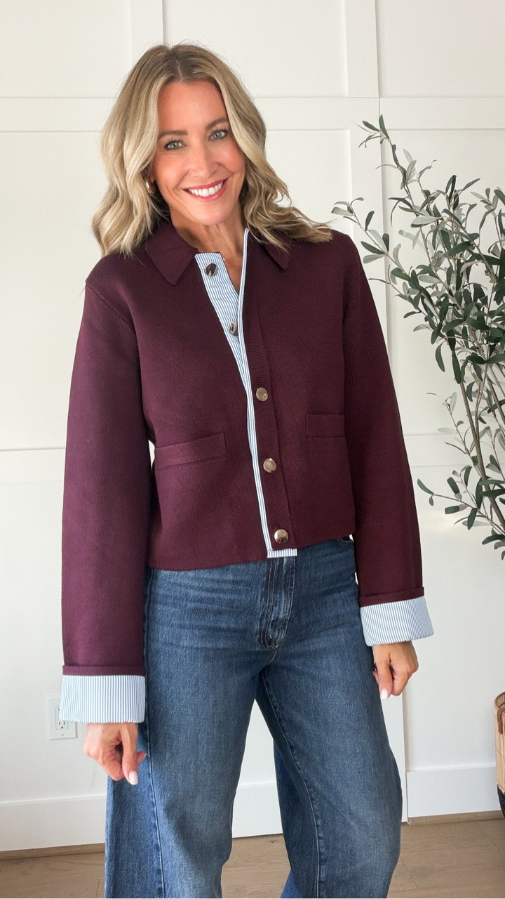 Size medium. This cardigan looks beautiful buttoned up with a pair of slacks for the office or you can wear it open with a pair of dark denim￼