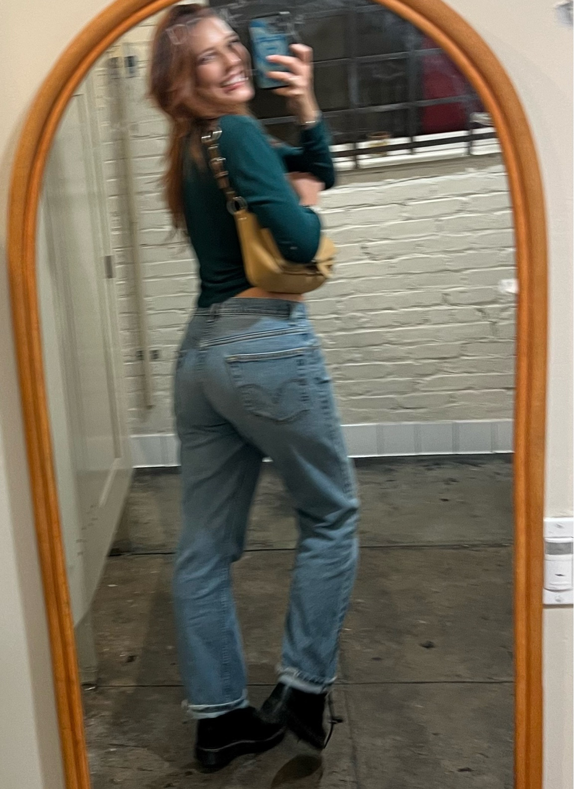 silly lil bar fit 

#LTKHoliday