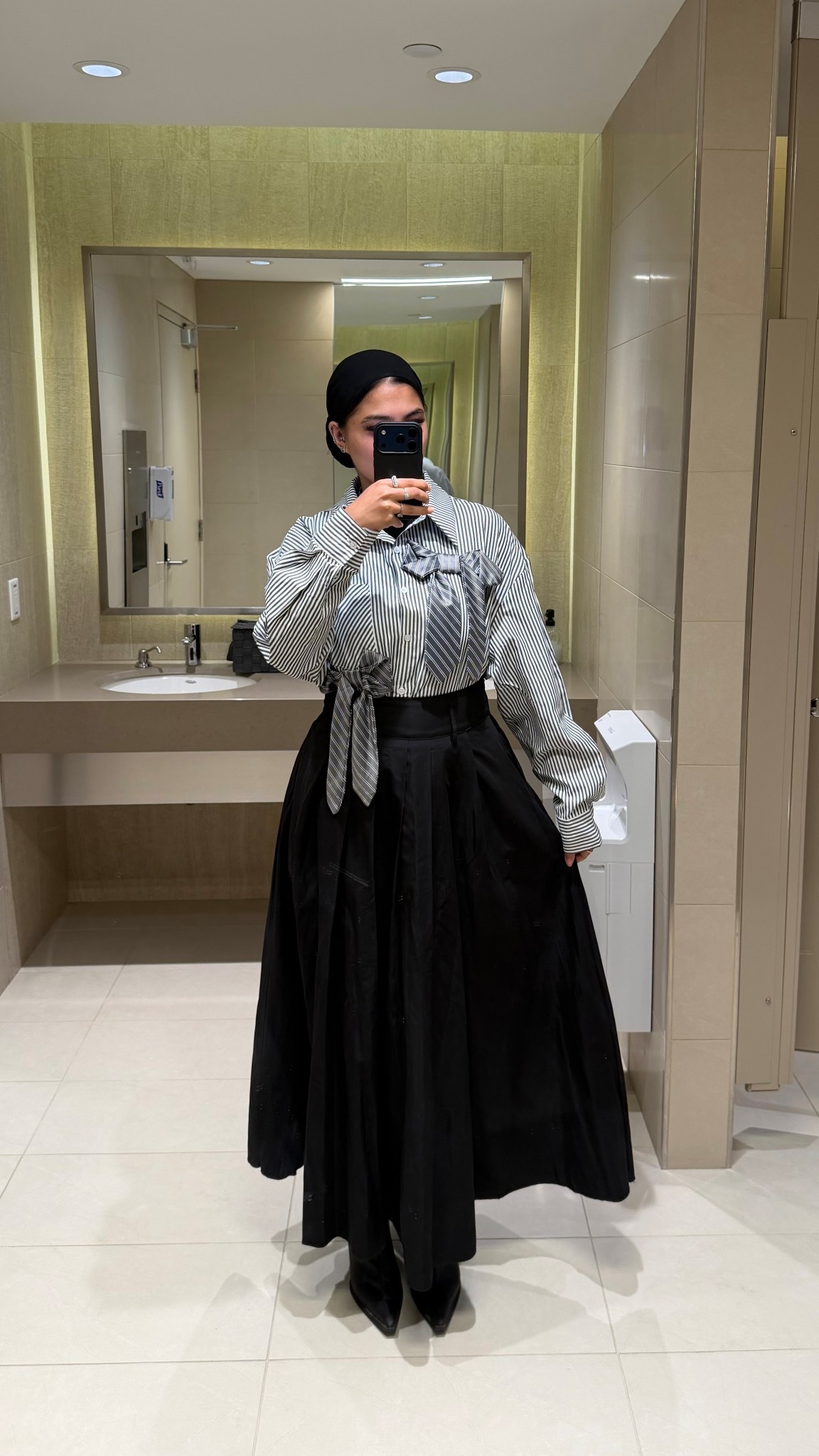 office ootd

#LTKcanada #LTKmodest #LTKworkwear