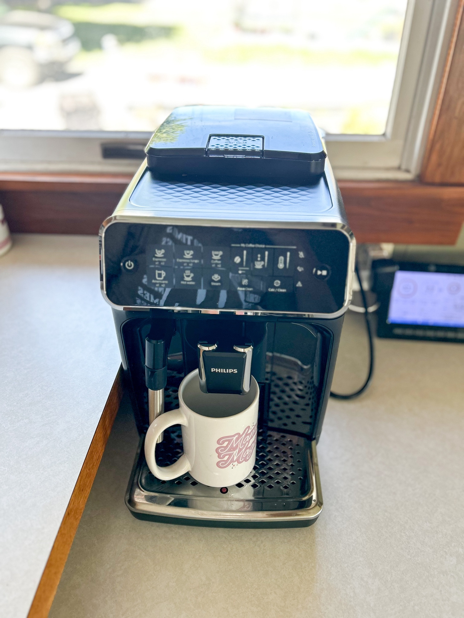 The coffee maker for the mom who likes them hot and boujie but only drinks one a day 

#LTKFallSale #LTKHome #LTKSeasonal