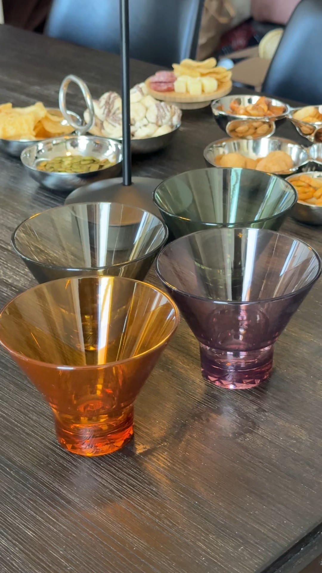 These acrylic martini glasses are the perfect fall colors. And they are shatterproof! Great for holiday hosting. Amazon glassware! 

#LTKParties #LTKHome
