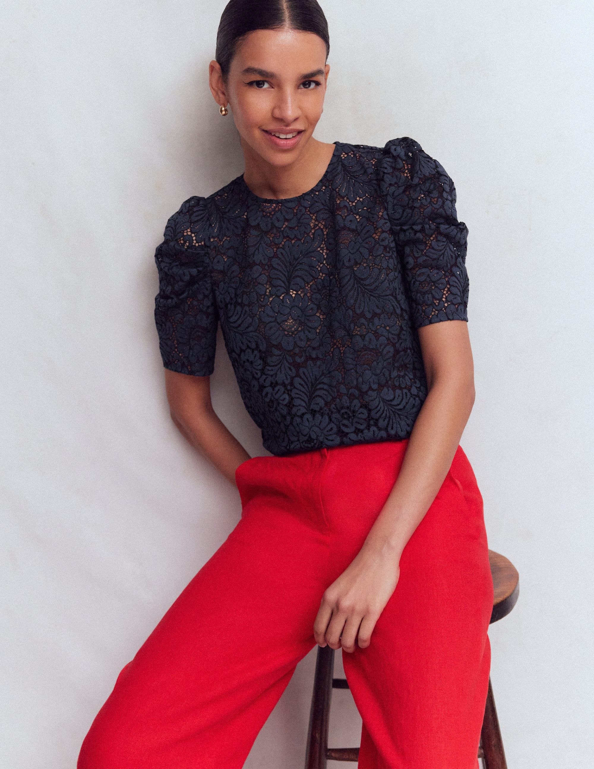Pleat Sleeve Lace T-shirt-Navy | Boden (US)