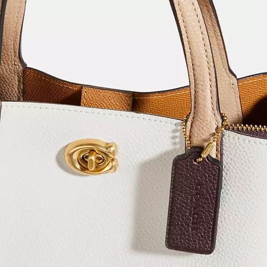 Willow Tote 24 In Colorblock | Coach (UK)