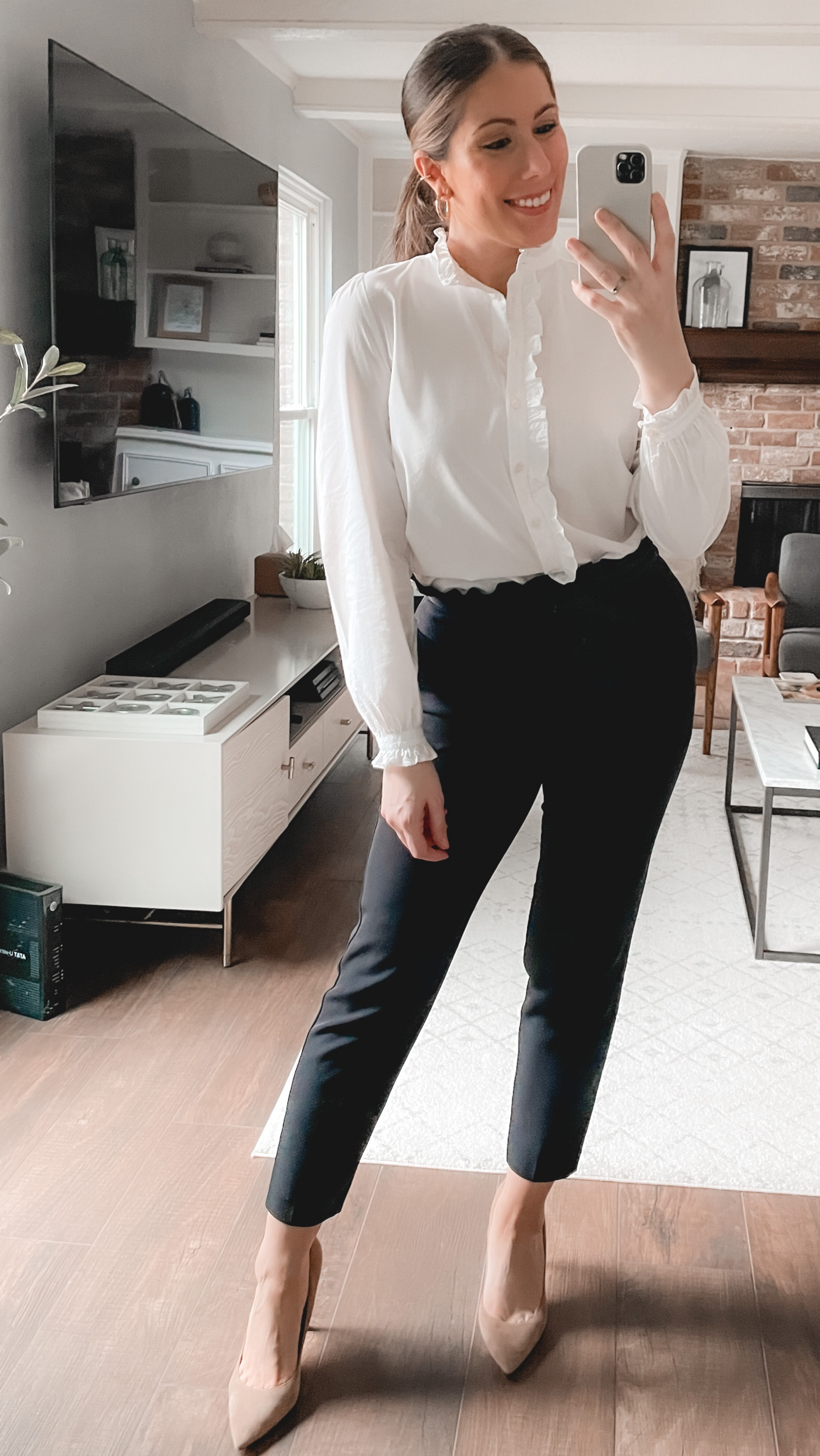 Workwear outfit.  Blank pants | white button down | pumps 

#LTKstyletip #LTKunder100 #LTKworkwear