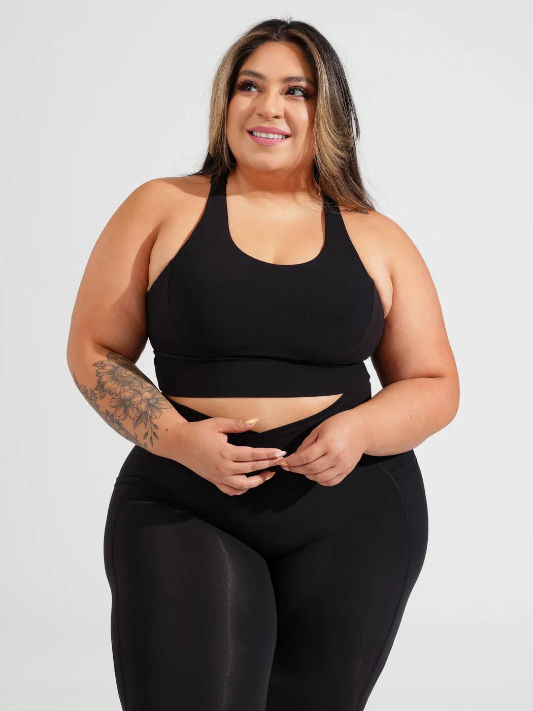 Rosa Sports Bra - Onyx Black | Buffbunny