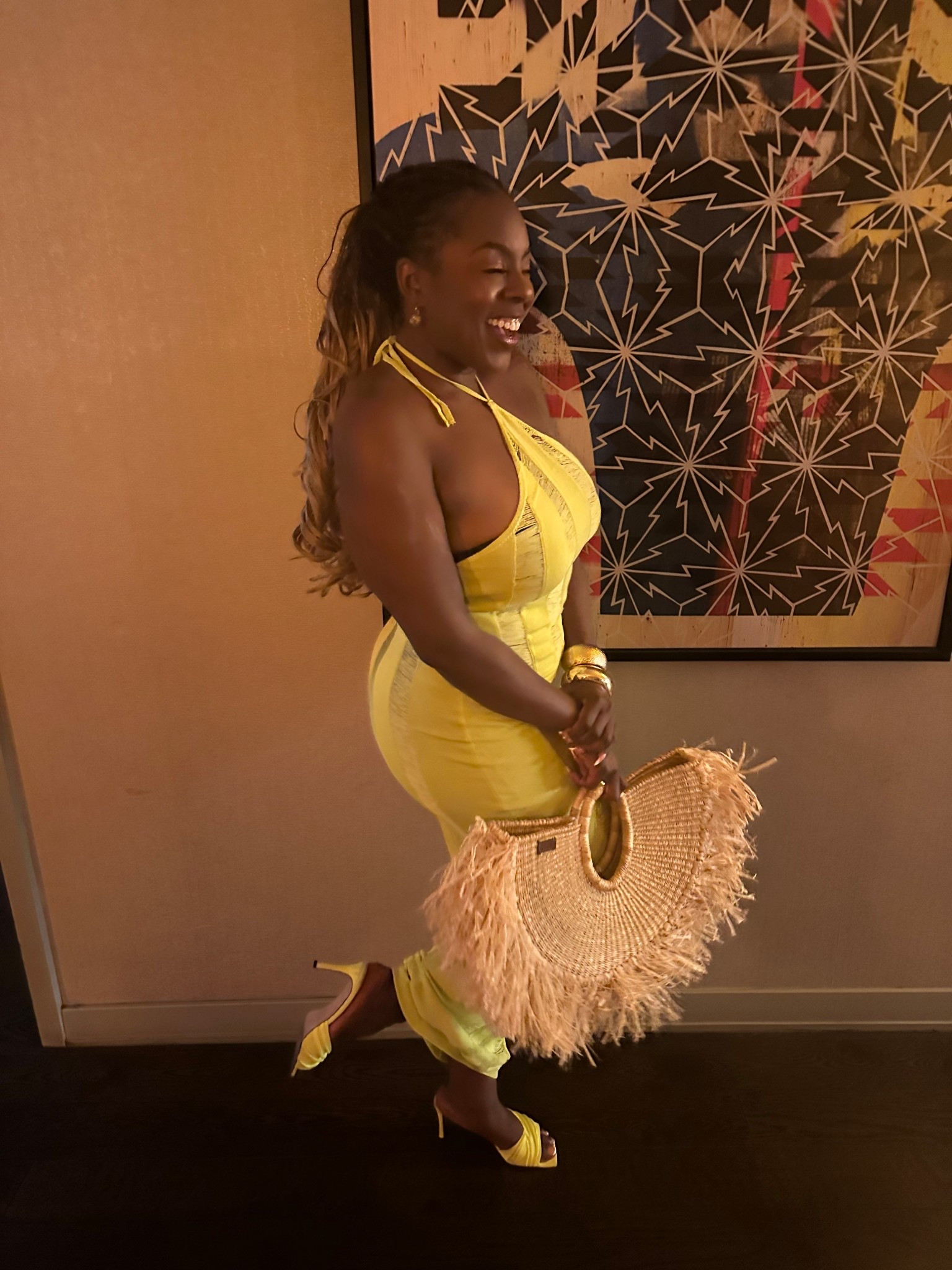 Dress is matte collection and bag is ItsArchel.com if you want to check them out!