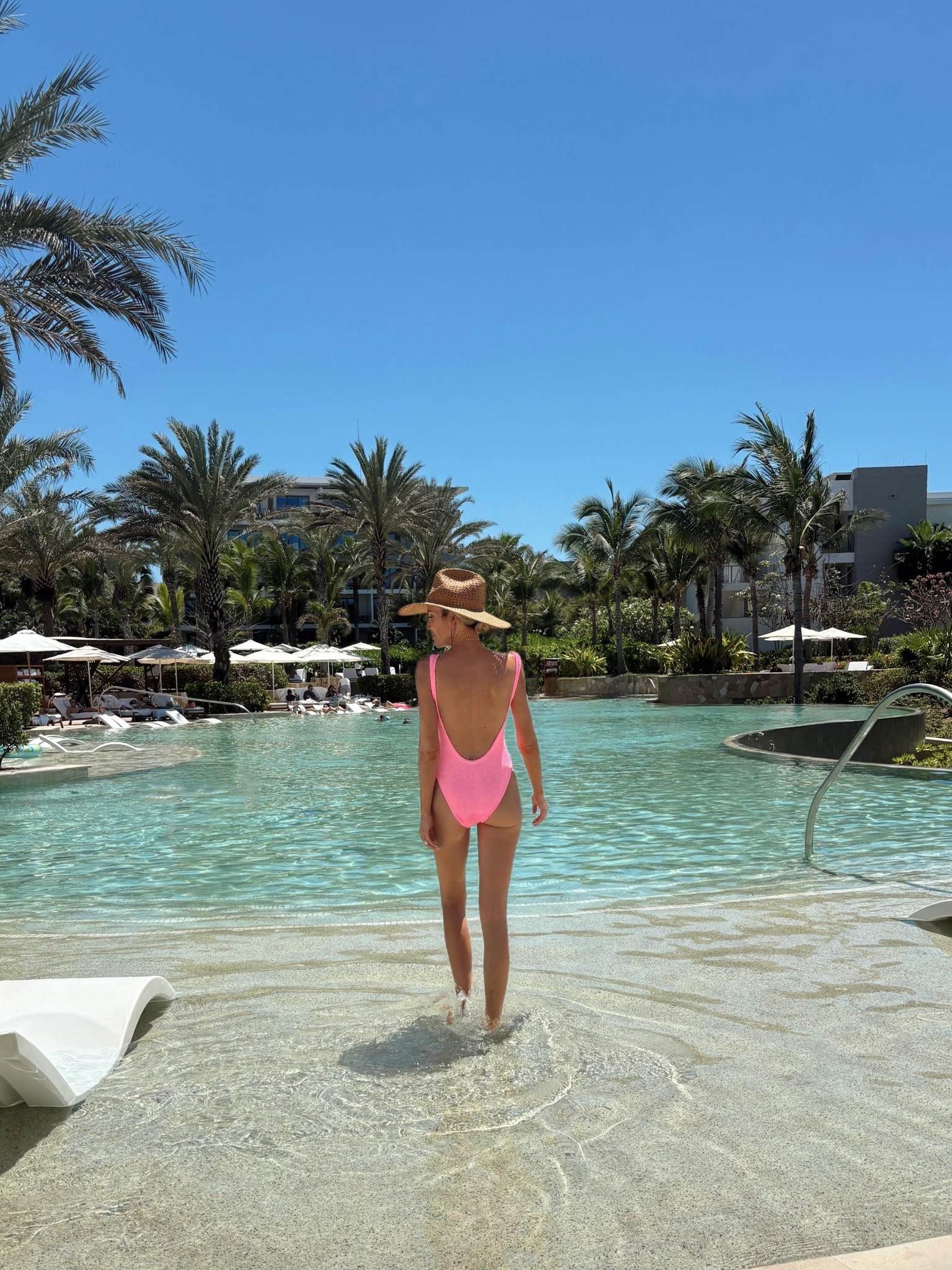 The swimsuit I keep reaching for 🤍
Flattering, easy, and the perfect pop of pink for any beach or pool day.

pink one piece swimsuit, flattering swimsuit women, vacation swimwear outfit, resort wear swim look, beach pool outfit, backless swimsuit women



#LTKootd #LTKSwim #LTKTravel