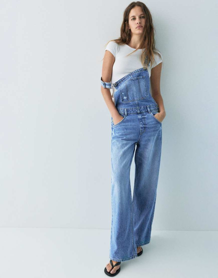 Pull&Bear Long denim dungarees in medium blue | ASOS (Global)