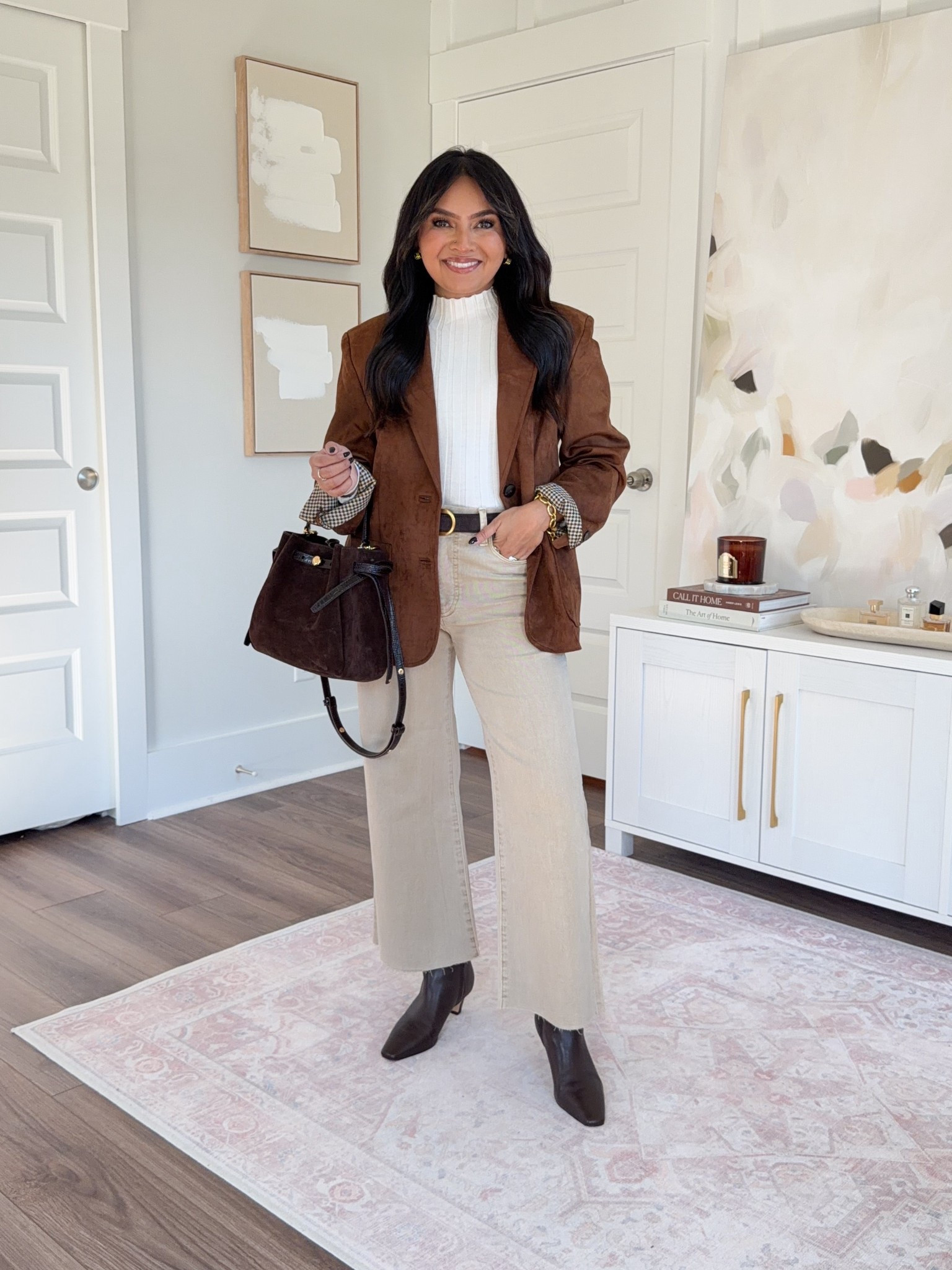 Use code KUT15 FOR 15% off!
Suede blazer size xxs TTS - use code RACHEL15
White sweater - old, similar linked
Meg high rise wide leg jean size 0 petite - sized down a size
Dark brown belt size 27-31”
Dark brown boots size 5.5 TTS


#LTKStyleTip #LTKPetite