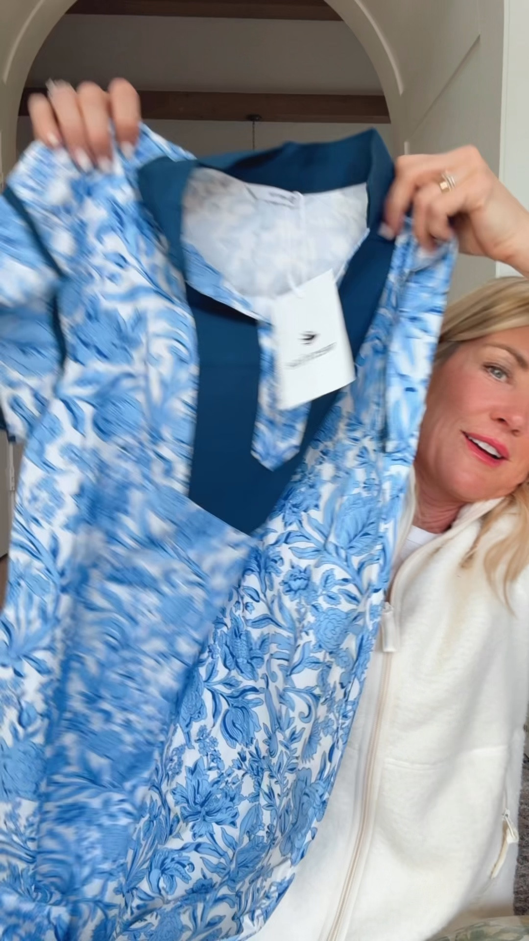 Unbox my cutie Amazon order with me! 

#LTKgrwm #LTKOver40 #LTKSeasonal