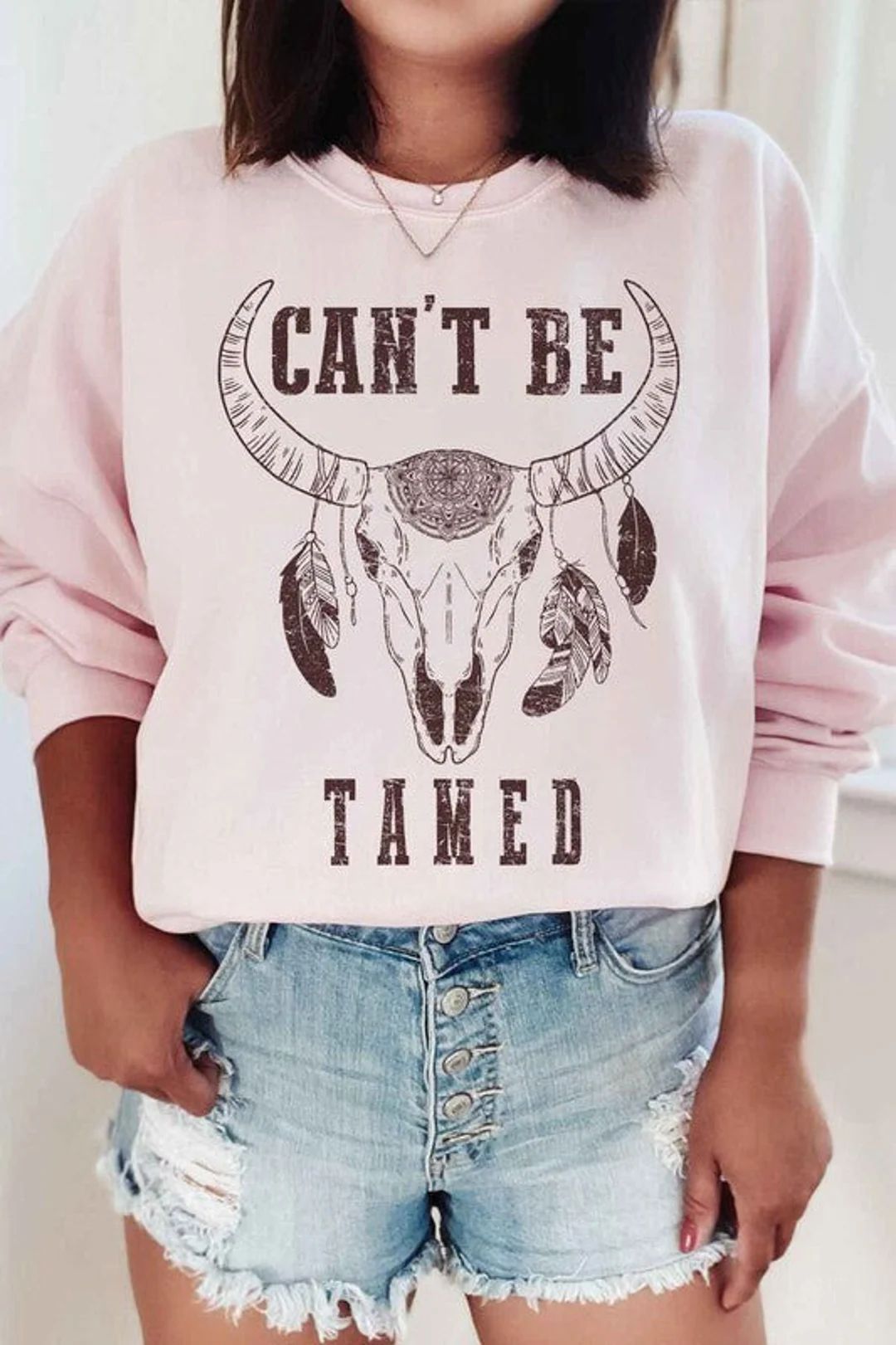 Cant Be Tamed Cattle Graphic Sweatshirt - Etsy | Etsy (US)