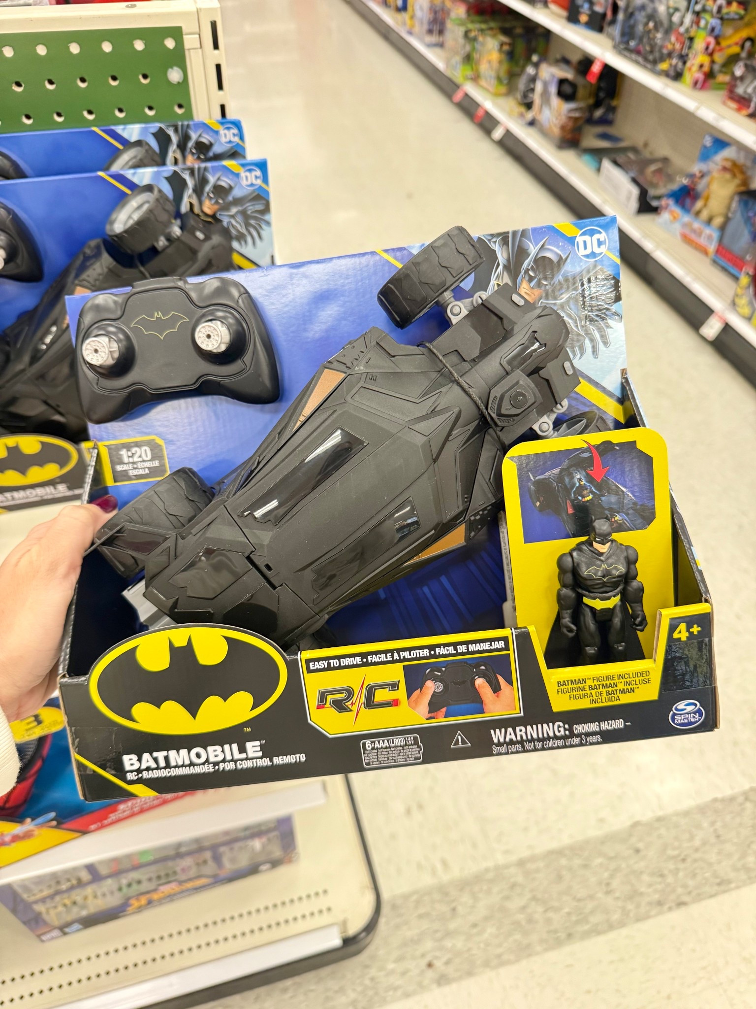 DC Comics 1:20 Scale Batmobile RC


#LTKKids #LTKHoliday #LTKGiftGuide