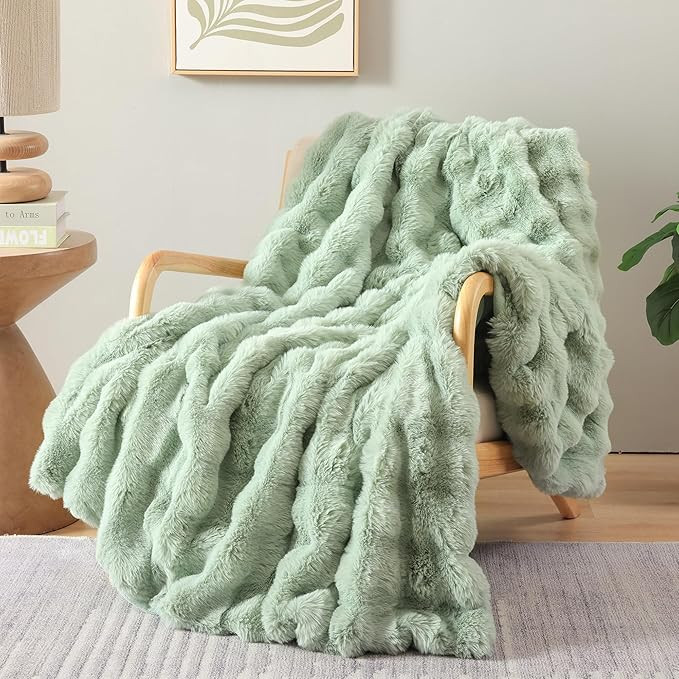 Smoofy Faux Fur Throw Blanket for Couch – Sage Fluffy Cozy Rabbit Fleece, Plush Soft Bubble Bla... | Amazon (US)