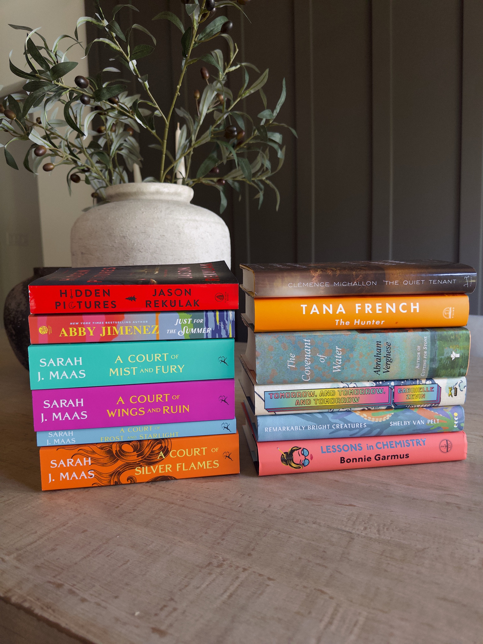 Raise your hand if you have a never ending TBR? 🫣🙋🏼‍♀️ It’s me, Hi! I’m the problem it’s me 😂 in my defense, I have read 4 from this pile, so we are working on it! ACOTAR series is 5⭐️ I highly recommend, if you are looking to get back into reading!

Book Haul | Booktok | book lover | bookish gift | home library 

#LTKHome #LTKFindsUnder50