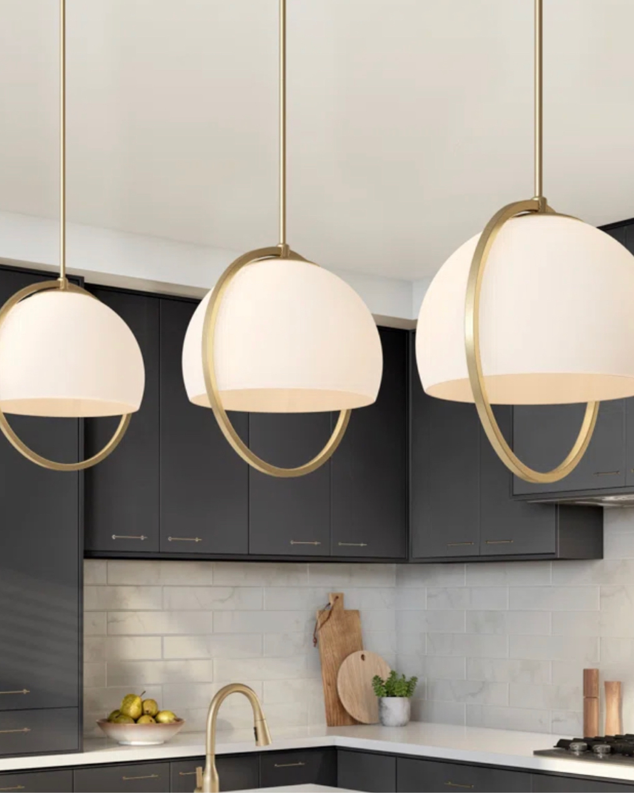 Our dream kitchen island lights 💡 




Tag: pendant kitchen island lights gold modern contemporary style

#LTKHoliday #LTKhome #LTKsalealert