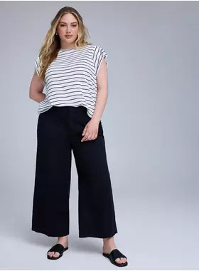 Belle Isle Wide-Leg Ankle Trouser | Torrid (US & Canada)