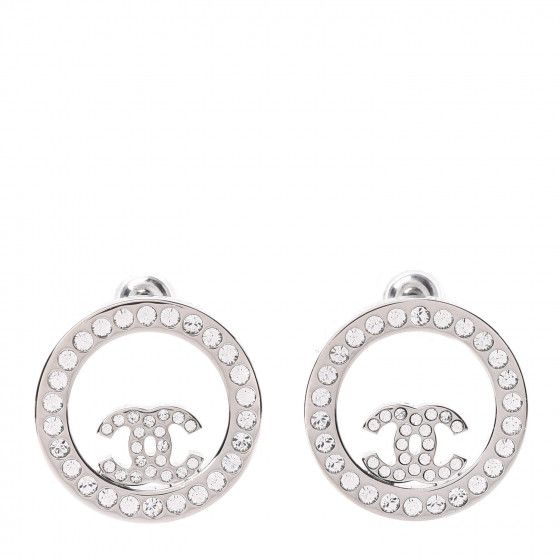 CHANEL

 Crystal CC Round Earrings Silver


21 | Fashionphile