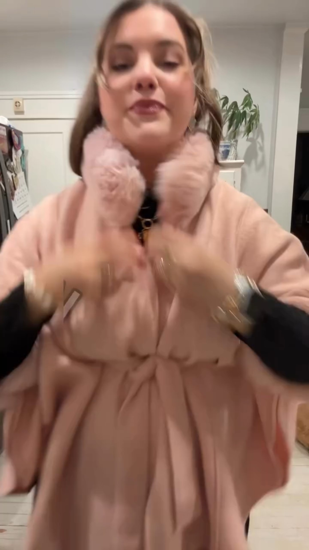 Fit recap from a party last week when I could actually dress like it was December 
! I got this cute little Shaw/jacket from a local boutique in Cullman, AL called @taylorandcompanycullman 
Dress is @belk 
Tights: @sheertex 
Shoes: @torgeis 
Jewels: all the usuals! #OOTD #ootn #holidayfashion #holidayparty #midsizefashion