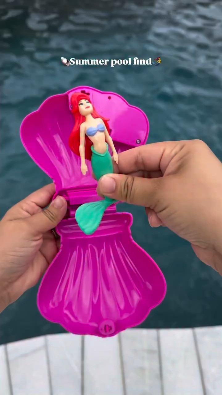 Comment “SHELL” and I’ll send you a 🔗🧜‍♀️

Came across this mermaid at the pool section and had to get it 🤣 

#poolmusthave #summerfind #momfind