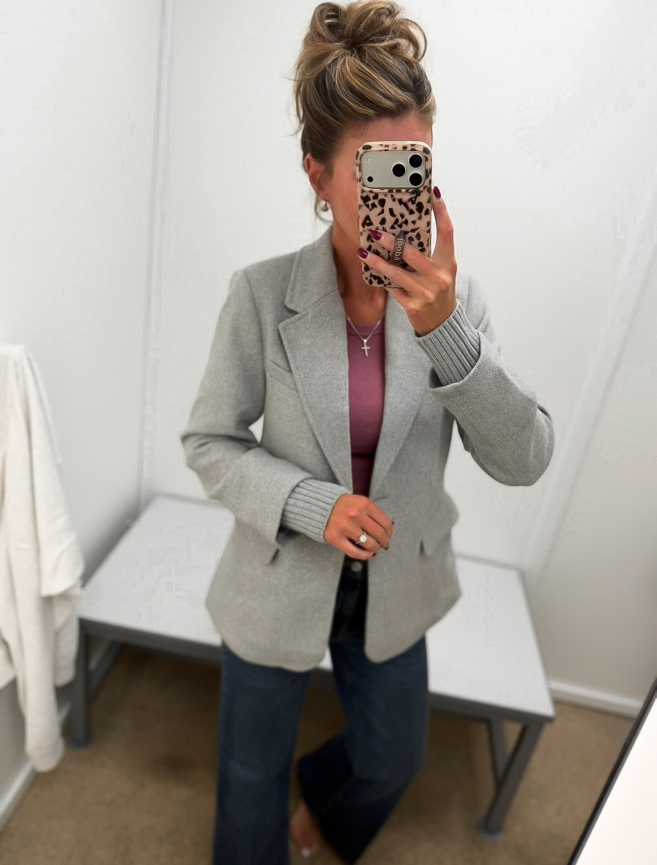 The sweater sleeve cuff on this blazer sold me. Will be so good to layer this Fall/Winter 
Wearing small

#LTKOver40 #LTKSeasonal