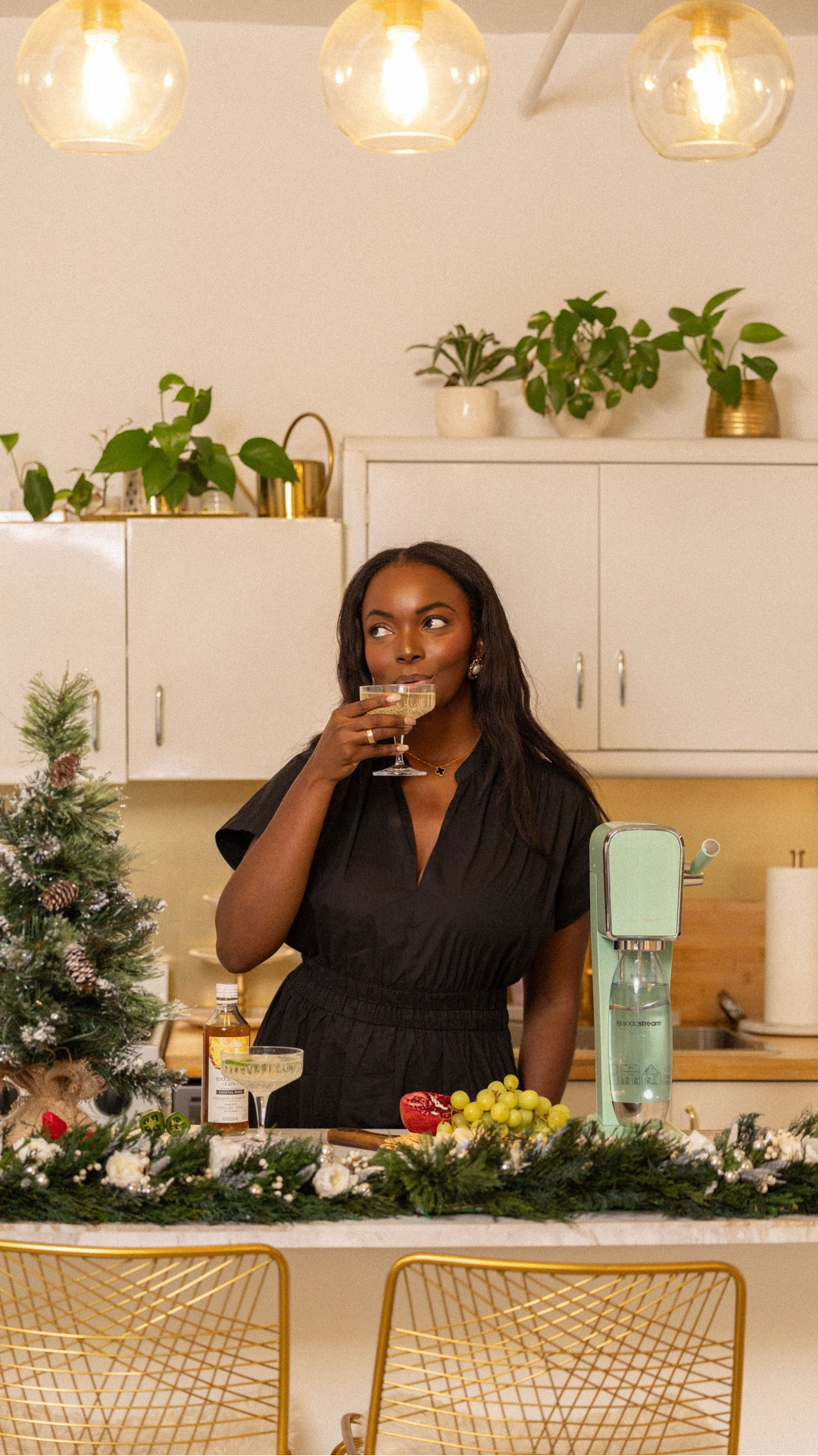 adding a sparkling touch to the holidays, with my new Sodastream Art✨ this mint color is exclusive to Target and on sale for 40% off during TODAY’S Deal Days (Nov. 16 only!)… it’s time to get into the holiday spirit!

#LTKHoliday #LTKSaleAlert #LTKGiftGuide