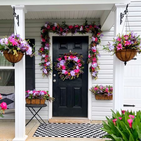 Summer porch decor #porch #frontporch #patio #outdoordecor 

#LTKhome #LTKfamily #LTKSeasonal